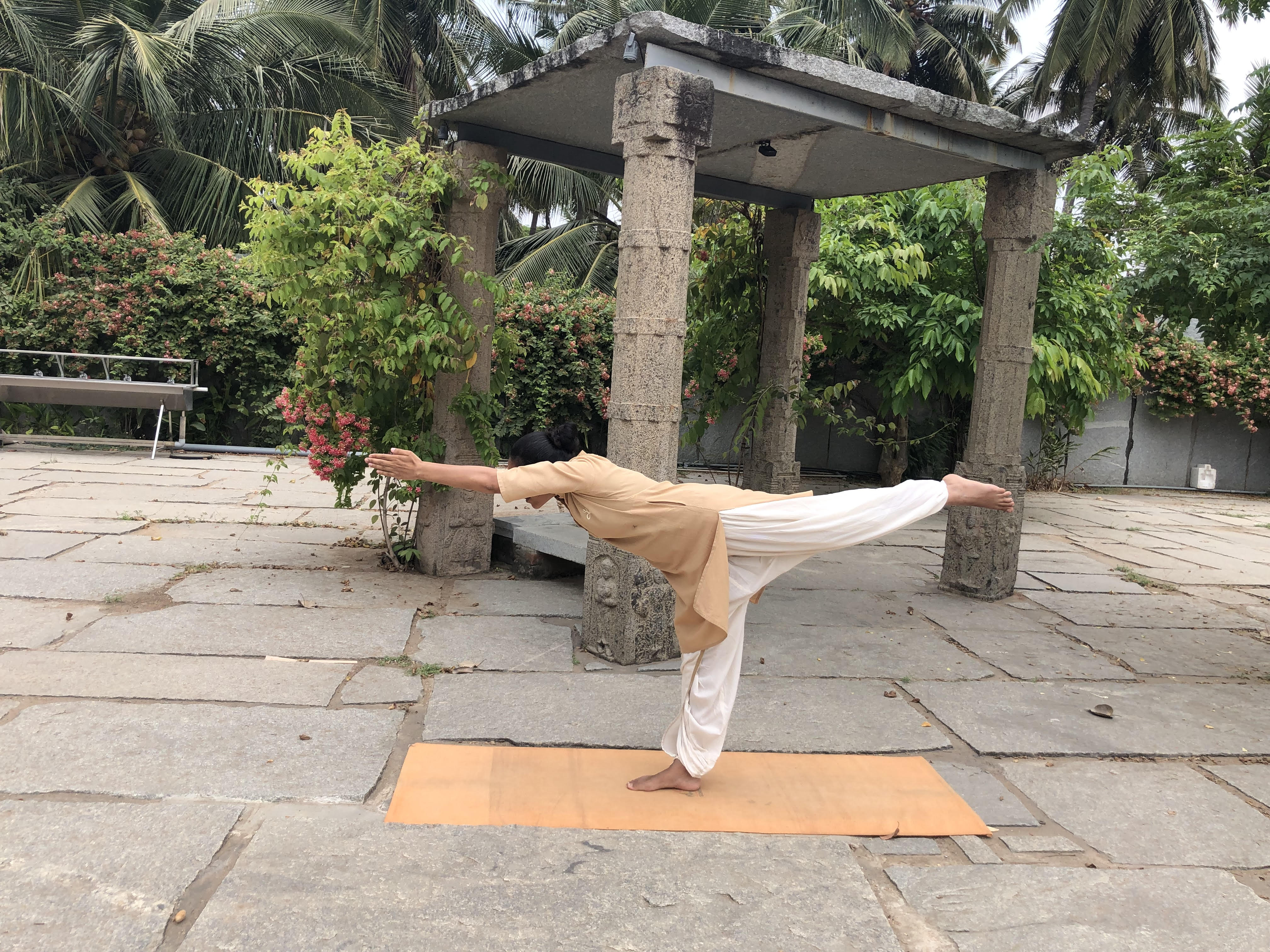 Krati — Veerabhadrasana, Isha Foundation